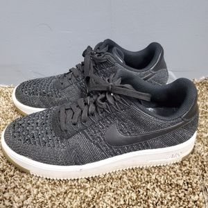 Euc Men's Nike Air force 1 Gray Black size 9